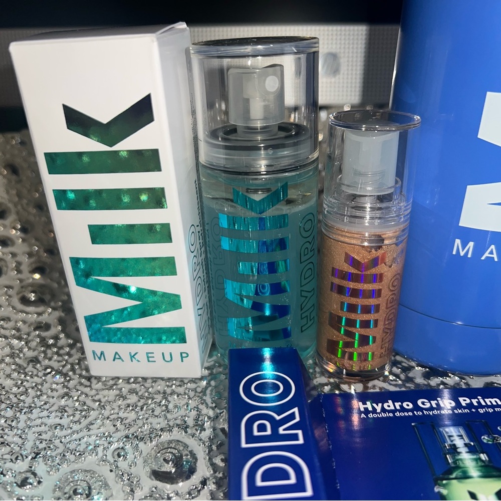 Milk Makeup Set Bundle Hydro Grip Primer Setting Spray Water Bottle Kush Mascara - Picture 2 of 4